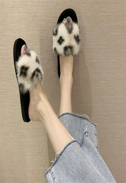 slippers cotton 2022 autumn and winter korean version of the net red printing word flat bottom casual hairy women4064567, Black
slippers cotton 2022 autumn and winter korean version of the net red printing word flat bottom casual hairy women4064567, Black