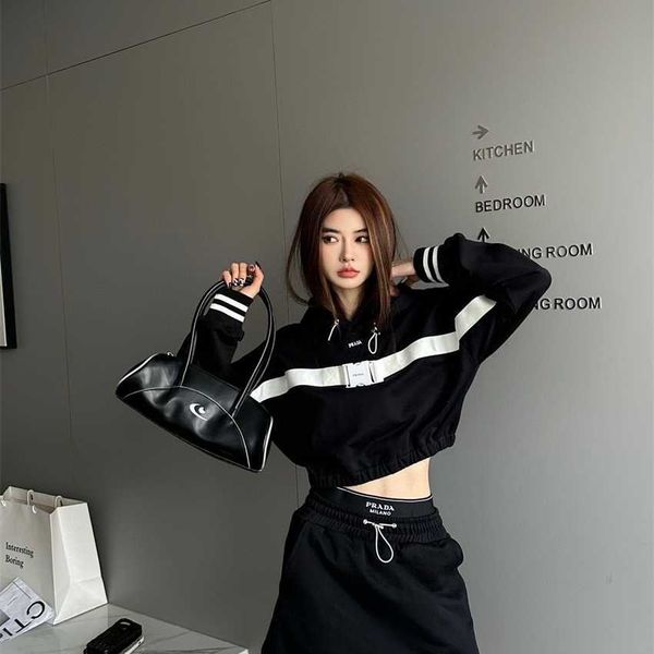 family spring/summer new trendy and cool fashion print color block hoodie+half skirt set, White
family spring/summer new trendy and cool fashion print color block hoodie+half skirt set, White