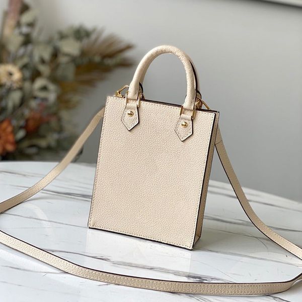 counter quality designer crossbody bag luxury handbag genuine leather mobile phone bag 17cm high imitation shoulder bag with box zl085
counter quality designer crossbody bag luxury handbag genuine leather mobile phone bag 17cm high imitation shoulder bag with box zl085