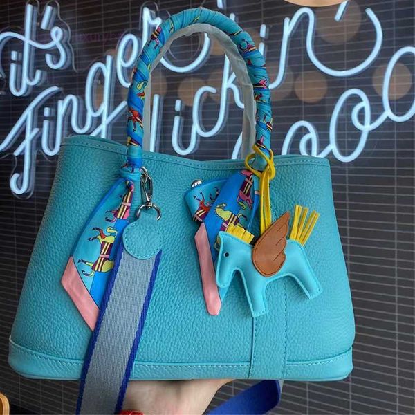 designer herbag garden party evening 2023 new garden tote genuine leather women's bag litchi pattern head layer cowhide fashion handbag
designer herbag garden party evening 2023 new garden tote genuine leather women's bag litchi pattern head layer cowhide fashion handbag