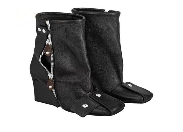 2021 lady women sheepskin leather chuckly high heels ankle boots square toe half knee catwalk rivets zipper shoes martin buckle si4673959, Black
2021 lady women sheepskin leather chuckly high heels ankle boots square toe half knee catwalk rivets zipper shoes martin buckle si4673959, Black