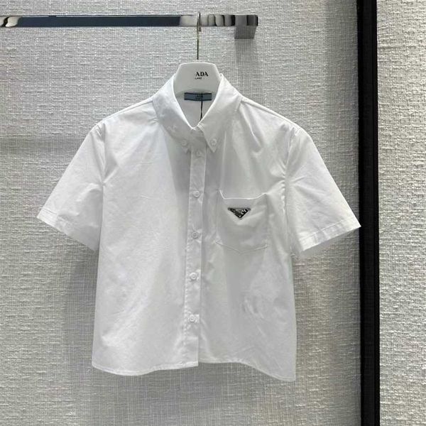 32% off version family spring/summer new pocket inverted triangle simple fashion shirt women, White
32% off version family spring/summer new pocket inverted triangle simple fashion shirt women, White