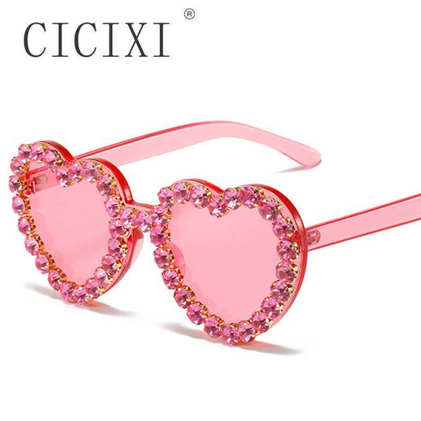 sunglasses cicixi vintage pink heart diamond sunglasses for women new luxury brand diamond sun glasses ladies retro hip hop cool eyewear j23, White;black
sunglasses cicixi vintage pink heart diamond sunglasses for women new luxury brand diamond sun glasses ladies retro hip hop cool eyewear j23, White;black