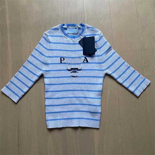 family early spring new grade grey blue stripe fit small short knitted fashion elegant slim versatile, White;black
family early spring new grade grey blue stripe fit small short knitted fashion elegant slim versatile, White;black