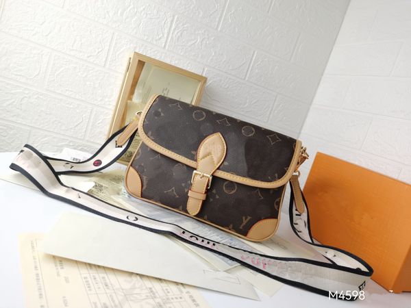 5a quality luxury designer bag womens favorite shoulder bags genuine leather montigne messenger handbag chains strap crossbody bags totes ba
5a quality luxury designer bag womens favorite shoulder bags genuine leather montigne messenger handbag chains strap crossbody bags totes ba