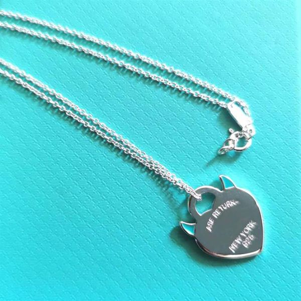 new 100% 925 silver female necklace lollipop tif tag love devil necklaces pendant fashion blue heart designer jewelry exquisite of226c
new 100% 925 silver female necklace lollipop tif tag love devil necklaces pendant fashion blue heart designer jewelry exquisite of226c