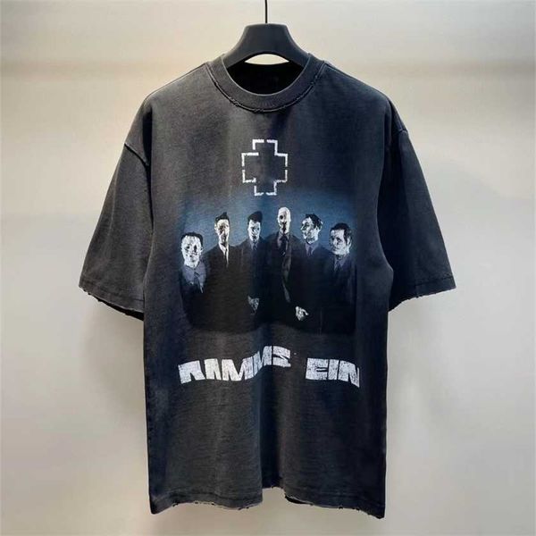26% off paris german chariot band portrait heavily washed damaged street short sleeve t-shirt same style for men and women couples, White;black
26% off paris german chariot band portrait heavily washed damaged street short sleeve t-shirt same style for men and women couples, White;black