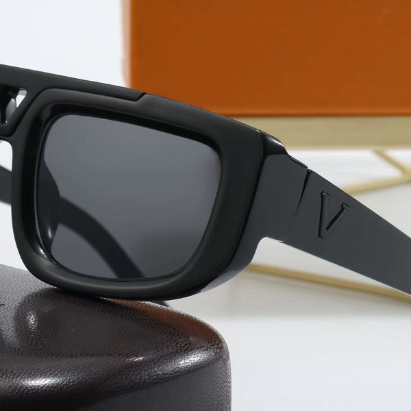 Designer Designer Fashion Sunglass UV Resistant Popular Men Women Retro Designers Square Sun Glass Casu Police Womens Sunglasses Wo S
Designer Designer Fashion Sunglass UV Resistant Popular Men Women Retro Designers Square Sun Glass Casu Police Womens Sunglasses Wo S