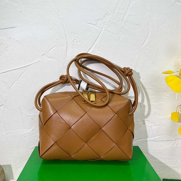 weave luxurys handbags 9 colors designer bag b letter shoulder bags women fashion tote bag classic solid color crossbody bags purses
weave luxurys handbags 9 colors designer bag b letter shoulder bags women fashion tote bag classic solid color crossbody bags purses
