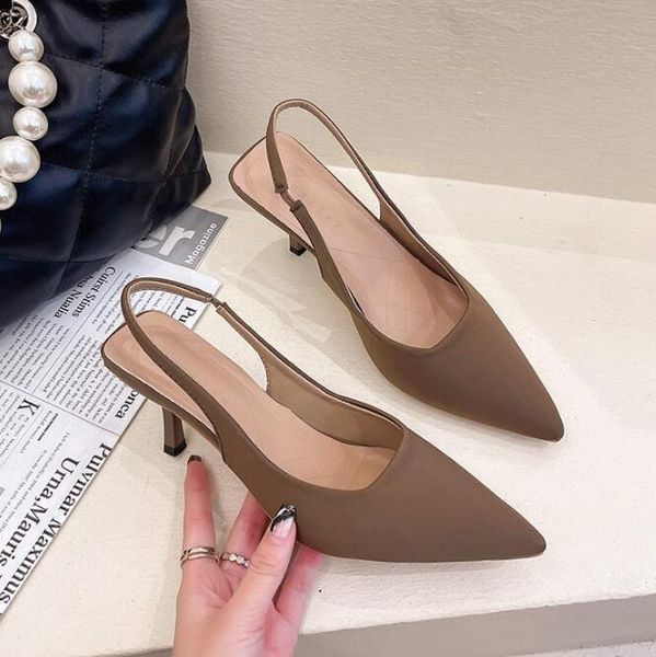 designer high heel shoes women brand pumps red shiny bottoms 8 12cm thin heels pointed toe shallow genuine leather nude black wedding sho
designer high heel shoes women brand pumps red shiny bottoms 8 12cm thin heels pointed toe shallow genuine leather nude black wedding sho