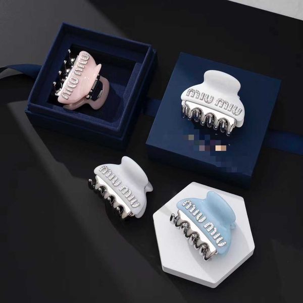 pink barrette miu hairpin letter candy color hairpin rear brain spoon advanced shark clip hairpin clip, Golden;silver
pink barrette miu hairpin letter candy color hairpin rear brain spoon advanced shark clip hairpin clip, Golden;silver