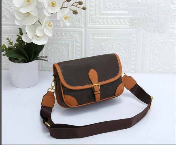 classic luxury designer handbag bag leather embroidery handbags shoulder handbag clutch tote messenger shopping purse 32308
classic luxury designer handbag bag leather embroidery handbags shoulder handbag clutch tote messenger shopping purse 32308