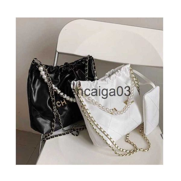 designer channel bag tote shoulder luxurys handbag crossbody purse bag man woman leather fashion one shoulder solid color large capacity tre
designer channel bag tote shoulder luxurys handbag crossbody purse bag man woman leather fashion one shoulder solid color large capacity tre