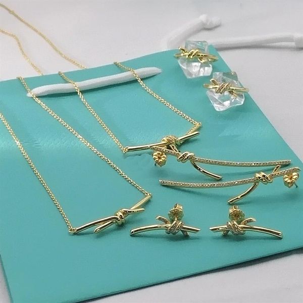 luxury jewelry designer earring diamond kont classic style designer fashion stainless steel jewelry couple gift whole with box231g, Golden;silver
luxury jewelry designer earring diamond kont classic style designer fashion stainless steel jewelry couple gift whole with box231g, Golden;silver