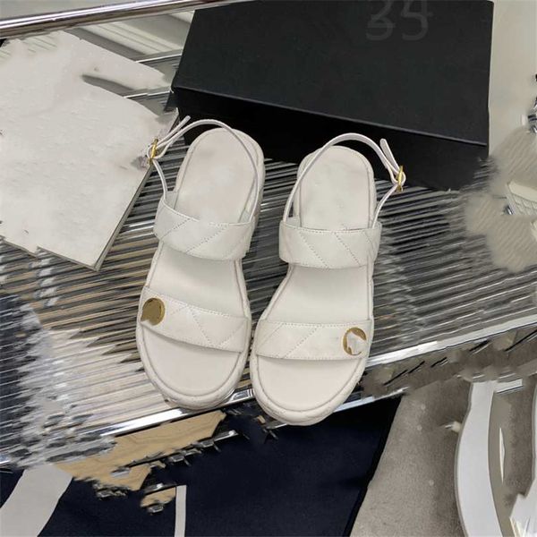fashion women's sandals 2023 channel luxury brand letter logo summer women's high heels men's casual student flats 06-011, Black
fashion women's sandals 2023 channel luxury brand letter logo summer women's high heels men's casual student flats 06-011, Black