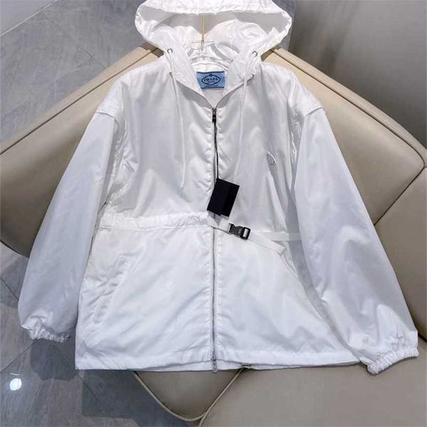 20% off family spring/summer new trendy cool fashion triangle label hooded slim windbreaker sunscreen sleeve removable, Black
20% off family spring/summer new trendy cool fashion triangle label hooded slim windbreaker sunscreen sleeve removable, Black