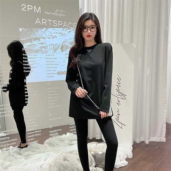22% off family early spring new fashion classic triangle korean version loose loop 240g long sleeve medium length t-shirt, White
22% off family early spring new fashion classic triangle korean version loose loop 240g long sleeve medium length t-shirt, White