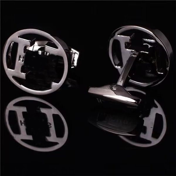luxury designer cufflink classic cuff link fashion jewelry men classic letters cuff links french shirt accessories wedding gifts cufflinks, Silver
luxury designer cufflink classic cuff link fashion jewelry men classic letters cuff links french shirt accessories wedding gifts cufflinks, Silver