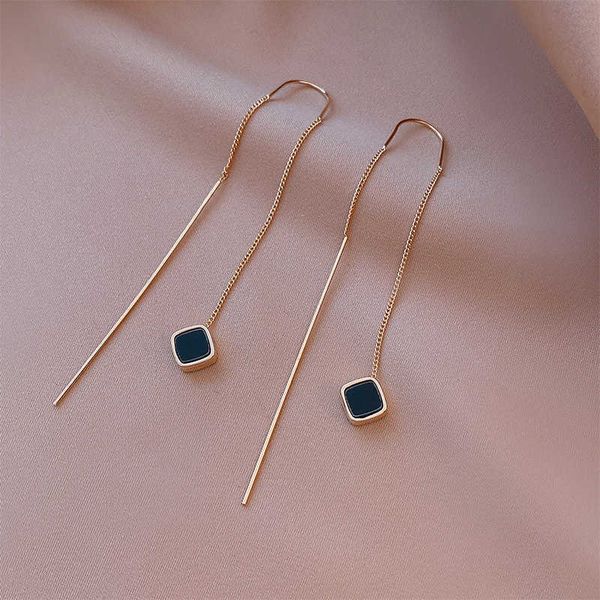 charm fashion long tassel ear line earrings for women korean temperament black geometric drop earrings girls daily party jewelry gift w0422, Golden
charm fashion long tassel ear line earrings for women korean temperament black geometric drop earrings girls daily party jewelry gift w0422, Golden