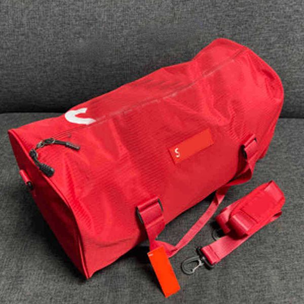 supe large capacity duffel bags portable fitness bag luggage pouch backpack men designers handbag womens travel bag 220628
supe large capacity duffel bags portable fitness bag luggage pouch backpack men designers handbag womens travel bag 220628