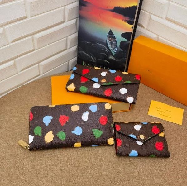 new style fashion designer women short and long wallet woman purse discount original box card holder ladies handbag checked flower, Red;black
new style fashion designer women short and long wallet woman purse discount original box card holder ladies handbag checked flower, Red;black