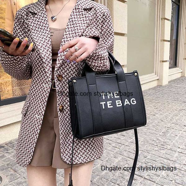 totes women's summer bag design totes handbags for women pu leather handle shoulder crossbody bags
totes women's summer bag design totes handbags for women pu leather handle shoulder crossbody bags