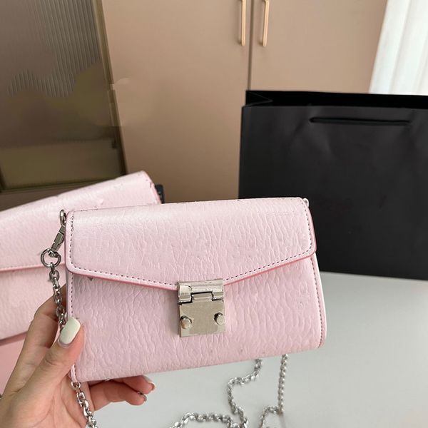 luxury bag tote envelope chain locking buckle bag crossbody bag mini classic cowhide 2 sizes inner village 3 mezzanine women's purse sh
luxury bag tote envelope chain locking buckle bag crossbody bag mini classic cowhide 2 sizes inner village 3 mezzanine women's purse sh