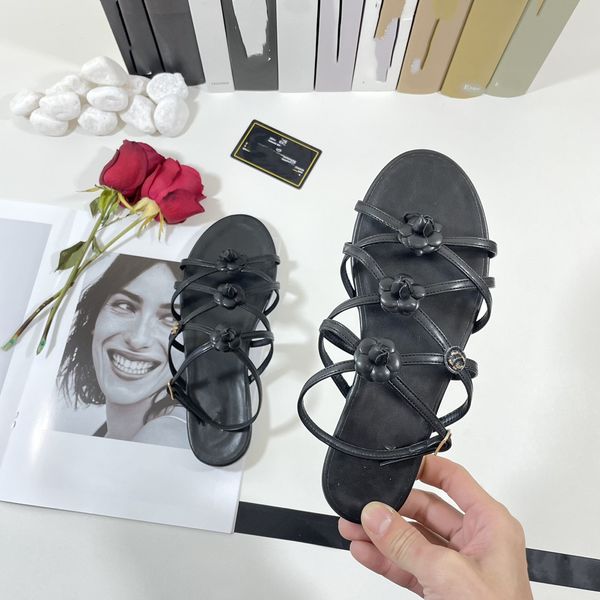designer luxury brand sandals flat bottom strap slippers women's outwear fashion outdoor casual black green slippers
designer luxury brand sandals flat bottom strap slippers women's outwear fashion outdoor casual black green slippers