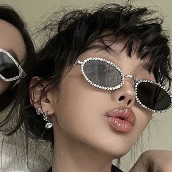 sunglasses brand designer luxury diamond oval sunglasses women fashion vintage punk metal sun glasses for female anti blue eyewear frame j23, White;black
sunglasses brand designer luxury diamond oval sunglasses women fashion vintage punk metal sun glasses for female anti blue eyewear frame j23, White;black