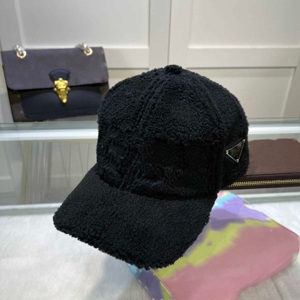 male designer luxury brand baseball cap women plush embroidered sun hat fashion casual duck cap, Blue;gray
male designer luxury brand baseball cap women plush embroidered sun hat fashion casual duck cap, Blue;gray