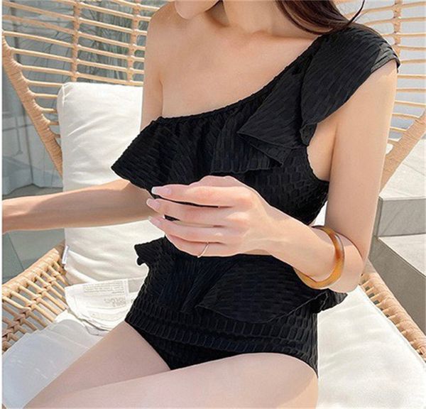 luxury designer swimwear c bikini with black ruffle edge, retro classic women's hollow out split swimwear
luxury designer swimwear c bikini with black ruffle edge, retro classic women's hollow out split swimwear