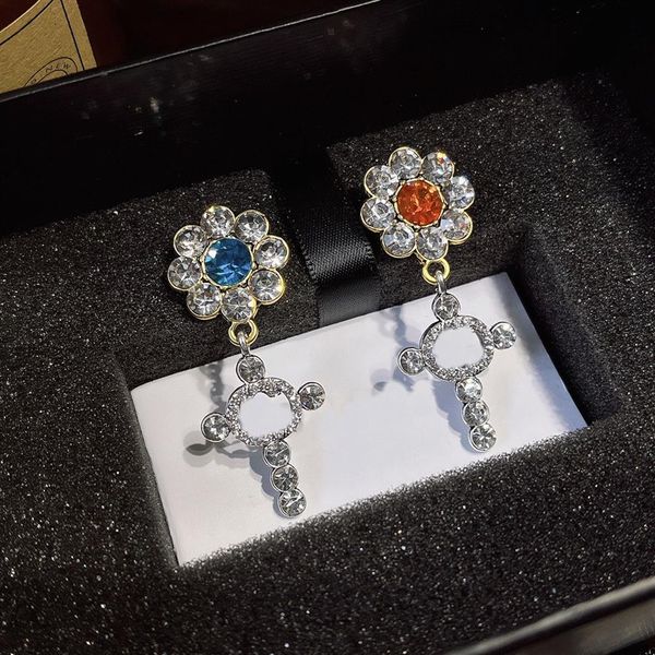 20style women brand desinger studs letter stainless steel earrings pearl small crystal rhinestone wedding party fashion jewelry ac208n, Golden;silver
20style women brand desinger studs letter stainless steel earrings pearl small crystal rhinestone wedding party fashion jewelry ac208n, Golden;silver