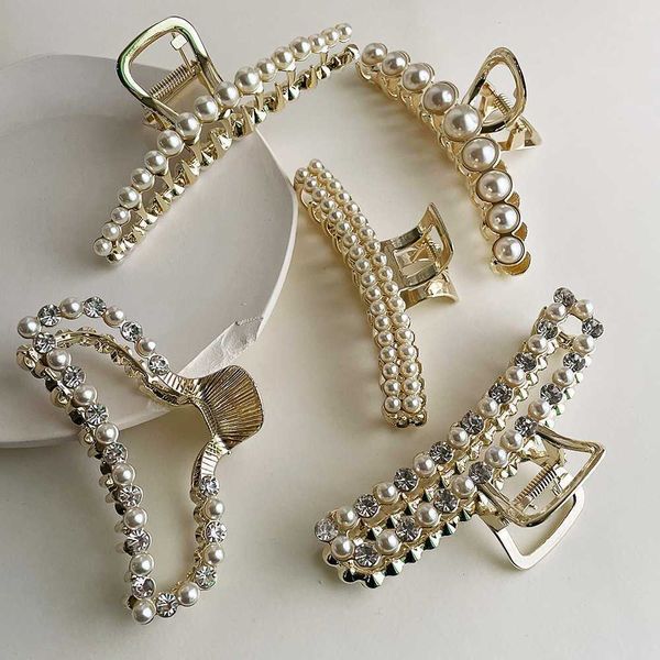 butterfly barrettes korean elegant style shark clip pearl hairpin back brain spoon net red female metal hairpin large hairpin, Golden;silver
butterfly barrettes korean elegant style shark clip pearl hairpin back brain spoon net red female metal hairpin large hairpin, Golden;silver