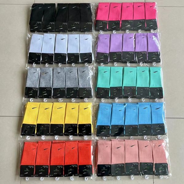 sock men's women mens socks women cotton black and white football basketball sports sock for man letter breathable cotton wholesale cal
sock men's women mens socks women cotton black and white football basketball sports sock for man letter breathable cotton wholesale cal