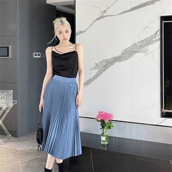 24% off family spring/summer new triangle micro label decoration acetic acid waist large swing pressed pleated age reducing versatile half s, Black
24% off family spring/summer new triangle micro label decoration acetic acid waist large swing pressed pleated age reducing versatile half s, Black