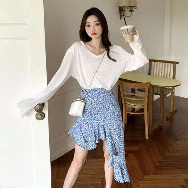 dresses irregular floral skirt small fresh women's summer dress 2022 new floral ruffled skirt skirts womens chiffon floral cover ups, White;black
dresses irregular floral skirt small fresh women's summer dress 2022 new floral ruffled skirt skirts womens chiffon floral cover ups, White;black