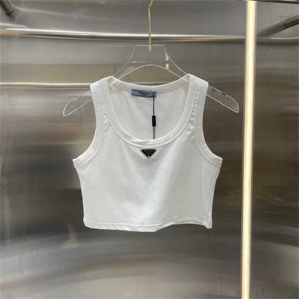22% off family spring/summer boutique women's round neck pullover triangle standard solid color versatile bottom sleeveless tank top, White
22% off family spring/summer boutique women's round neck pullover triangle standard solid color versatile bottom sleeveless tank top, White