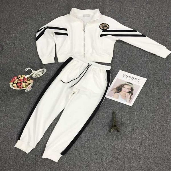 22% off leisure pure cotton sports women's autumn new double two piece set european fashion trend, White
22% off leisure pure cotton sports women's autumn new double two piece set european fashion trend, White