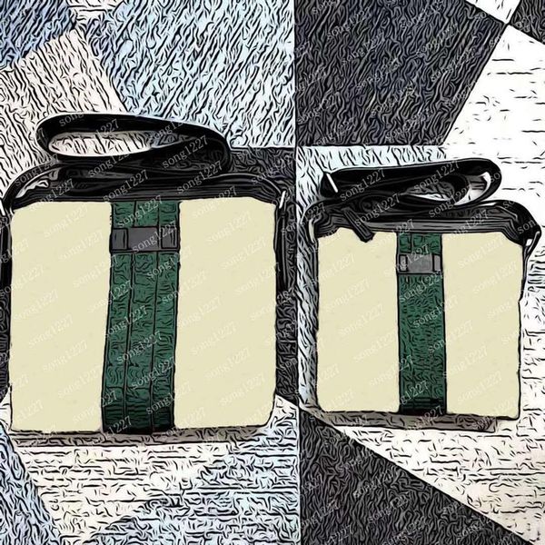 g luxurys designers bags 387 fashion postman bag 111 is portable for both men and women straps can be adjusted in two sizes to fit2696
g luxurys designers bags 387 fashion postman bag 111 is portable for both men and women straps can be adjusted in two sizes to fit2696