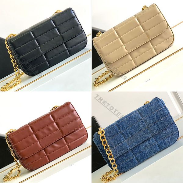 matelasse monochrome quilted leather chain shoulder bag luxury desinger flap snap button closure crossbody inner flat pocket new fashion wom
matelasse monochrome quilted leather chain shoulder bag luxury desinger flap snap button closure crossbody inner flat pocket new fashion wom