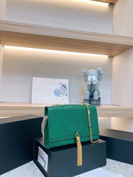 5a quality luxurys bag kate designer bag handbag women's crobody chain shoulder bag meenger bags luxuries designers women ladies tassel
5a quality luxurys bag kate designer bag handbag women's crobody chain shoulder bag meenger bags luxuries designers women ladies tassel