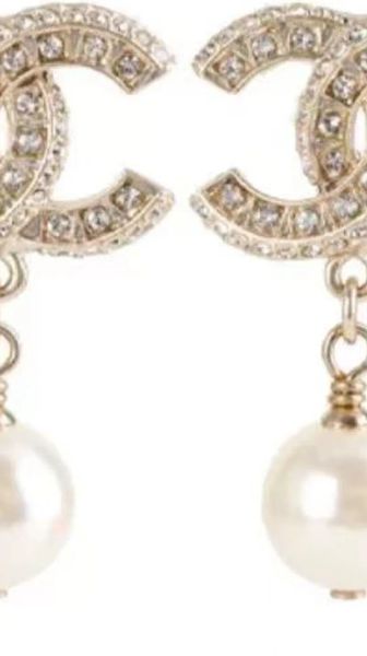 channel designer stud earrings pearl diamond drop gold earrings designer for woman fashion brand not fade silver wedding earings, Golden;silver
channel designer stud earrings pearl diamond drop gold earrings designer for woman fashion brand not fade silver wedding earings, Golden;silver