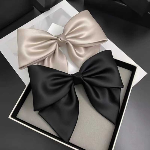 butterfly barrettes bowknot hairpin premium satin french hairpin back of the hairpin black bow spring clip hairpin, Golden;silver
butterfly barrettes bowknot hairpin premium satin french hairpin back of the hairpin black bow spring clip hairpin, Golden;silver