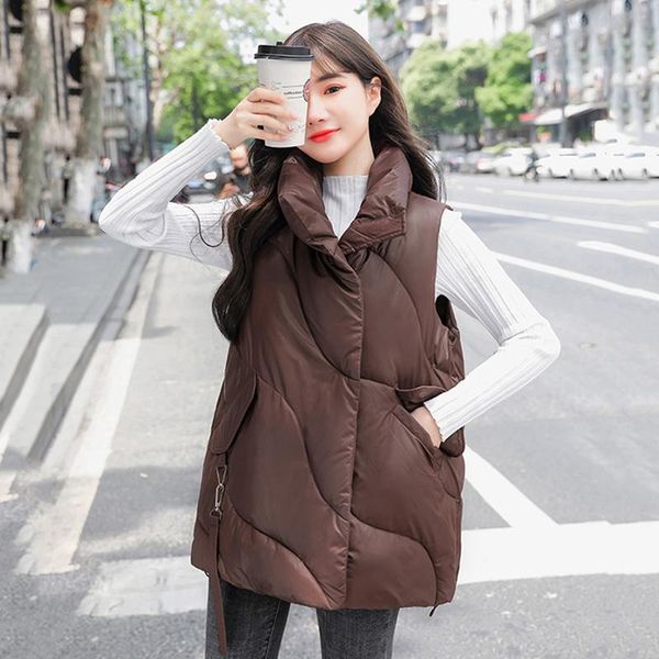 vests 2022 women winter down cotton vest jacket oversized short waistcoat mandarin collar sleeve coat female loose parkas snow wear, Black;white
vests 2022 women winter down cotton vest jacket oversized short waistcoat mandarin collar sleeve coat female loose parkas snow wear, Black;white