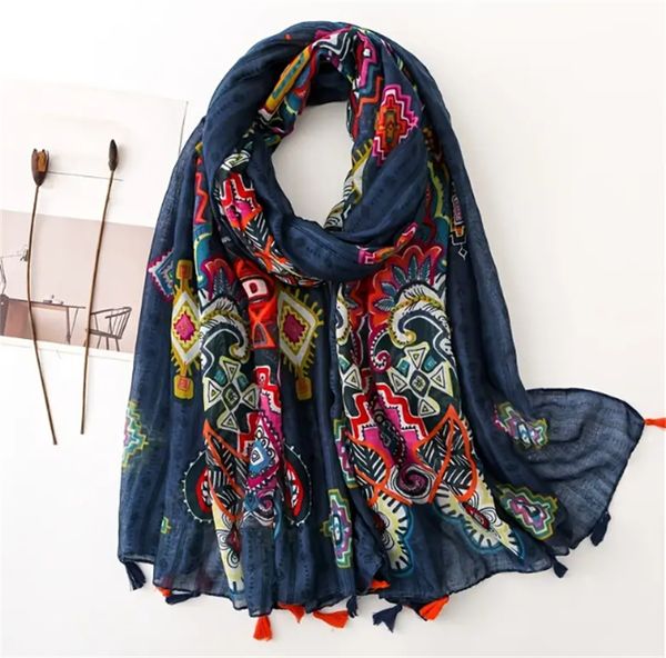 women's scarf, warm autumn and winter cotton linen printed shawl, fashionable retro colored scarf shawl, Blue;gray
women's scarf, warm autumn and winter cotton linen printed shawl, fashionable retro colored scarf shawl, Blue;gray