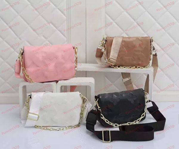 exquisite embroidered cross body bag chain carrying bag designer black white pink khaki fashion bags m7351 sizes 21*13*6 cm
exquisite embroidered cross body bag chain carrying bag designer black white pink khaki fashion bags m7351 sizes 21*13*6 cm