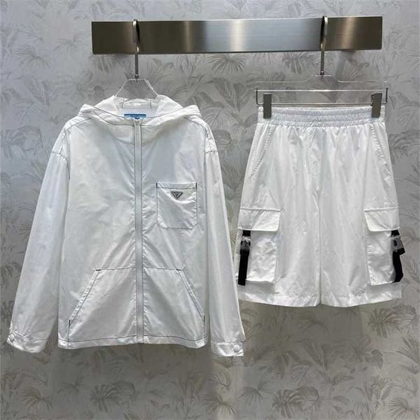 22% off family spring/summer new triangle zipper hooded windbreaker+elastic waist functional buckle casual sports set, White
22% off family spring/summer new triangle zipper hooded windbreaker+elastic waist functional buckle casual sports set, White