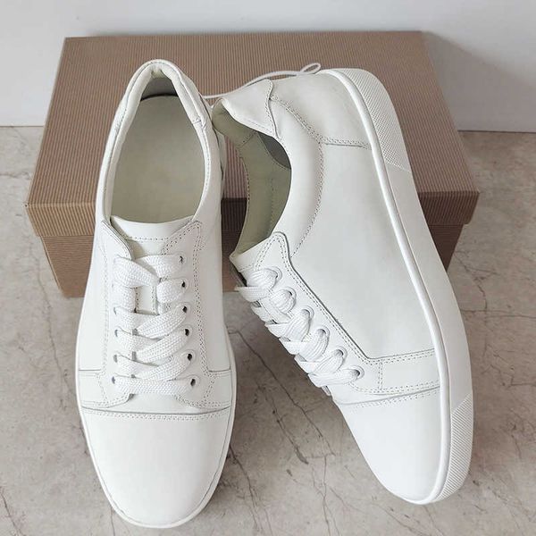 luxurys designers men shoes spikes flat sneakers fashion glitter party wedding shoes black white leather trainers with box eu47
luxurys designers men shoes spikes flat sneakers fashion glitter party wedding shoes black white leather trainers with box eu47