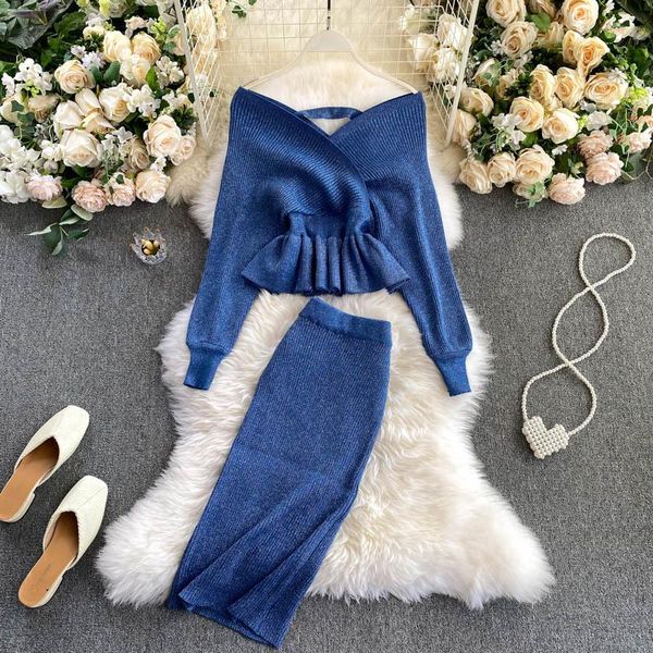dress 2022 women autumn shiny knitting skirts sets female long sleeves lurex ruffles wool warm sweater knitted two pieces set, White
dress 2022 women autumn shiny knitting skirts sets female long sleeves lurex ruffles wool warm sweater knitted two pieces set, White