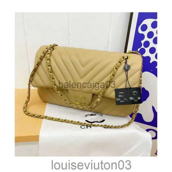 designer channel bag tote shoulder handbag crossbody bag womens luxurious fashion new small square light luxury rhombus chain leather cosmet
designer channel bag tote shoulder handbag crossbody bag womens luxurious fashion new small square light luxury rhombus chain leather cosmet